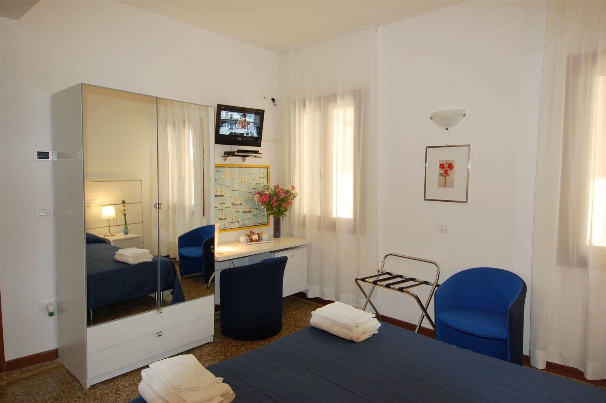 Santa Margherita Guest House Venedig Exteriör bild